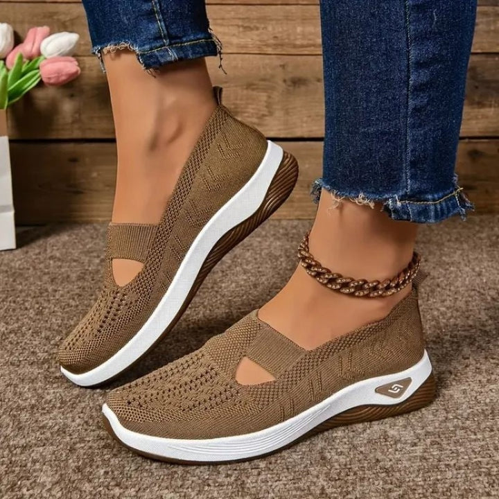 Astrid | Slip-on Sneaker Dame Åndbar Strikket Sål