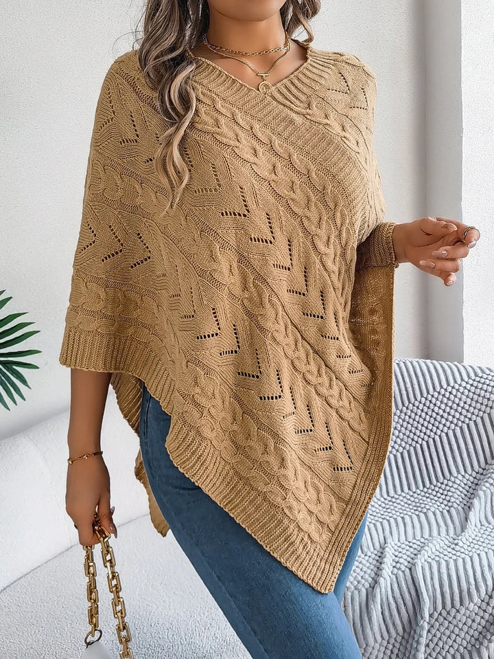 Josefine | Strikket Poncho Dame Kabelstrik Asymmetrisk