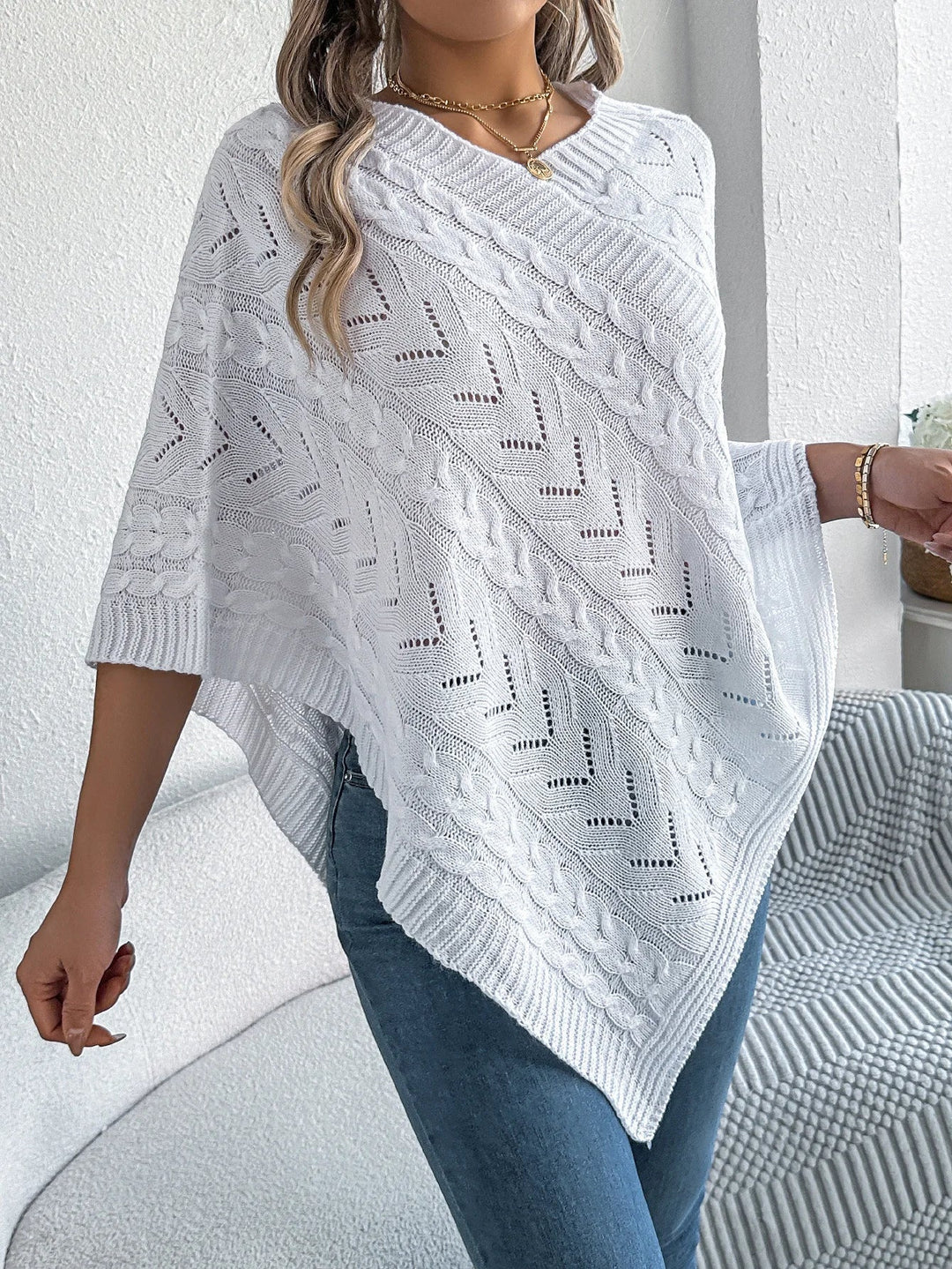 Josefine | Strikket Poncho Dame Kabelstrik Asymmetrisk