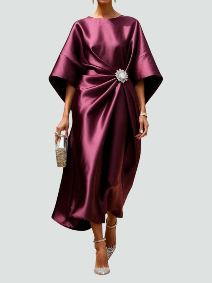 Mathilde | Festkjoler til Damer Satin Midi Dame Broche Detalje