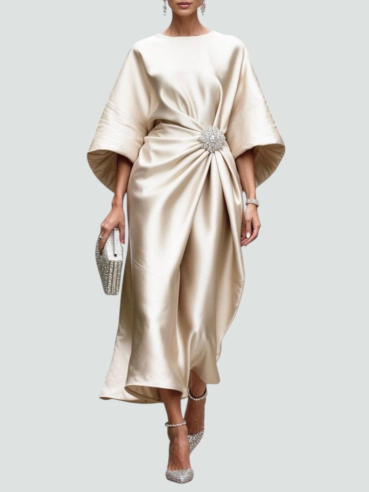 Mathilde | Festkjoler til Damer Satin Midi Dame Broche Detalje
