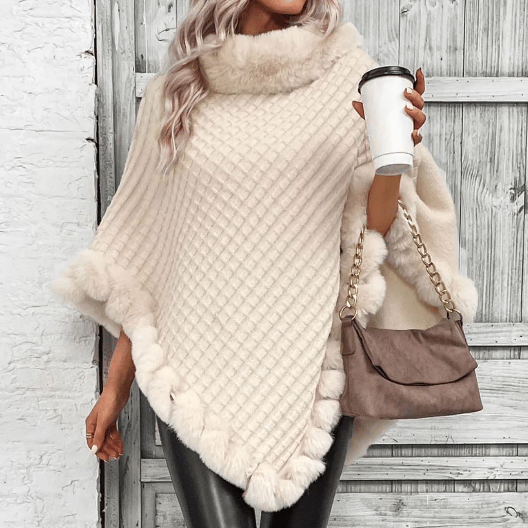 Vilma | Poncho Dame med Kunstpels Krave og Kant