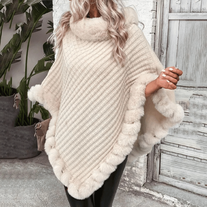 Vilma | Poncho Dame med Kunstpels Krave og Kant
